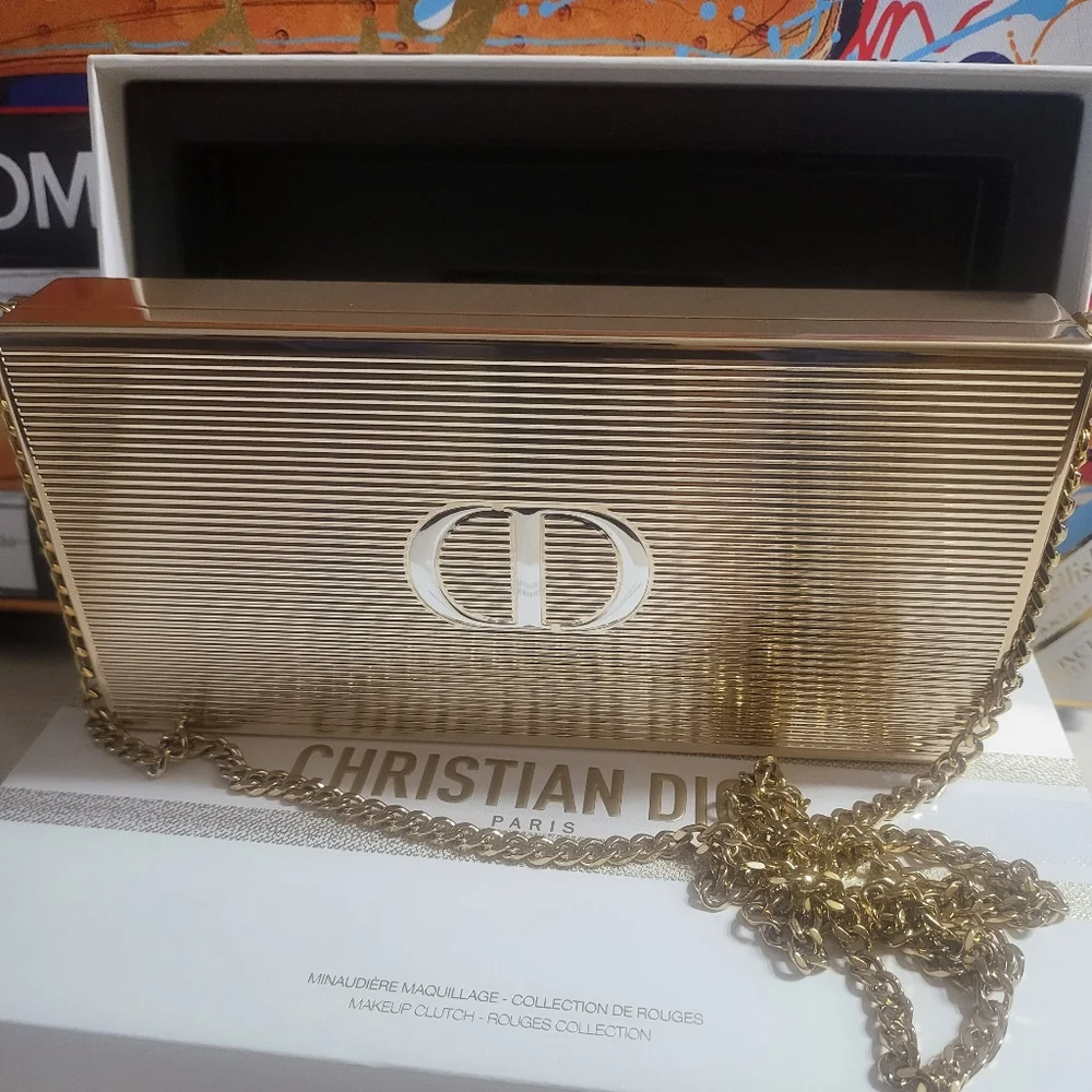 New Christian Dior Minaudiere Gold Clutch - Picture 4 of 9
